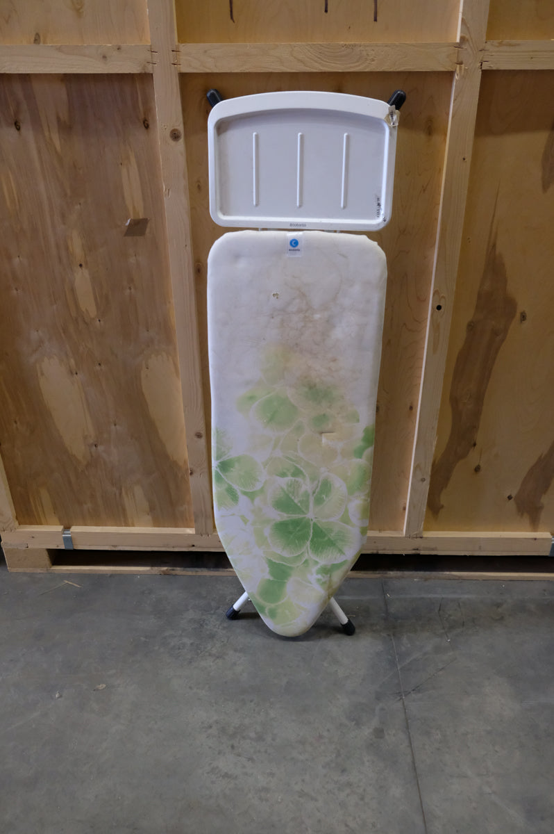 Ironing Board (Leaves)