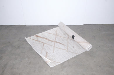 White Rug / Runner