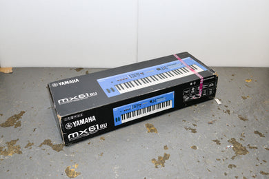 Yamaha Keyboard (MX61BU)